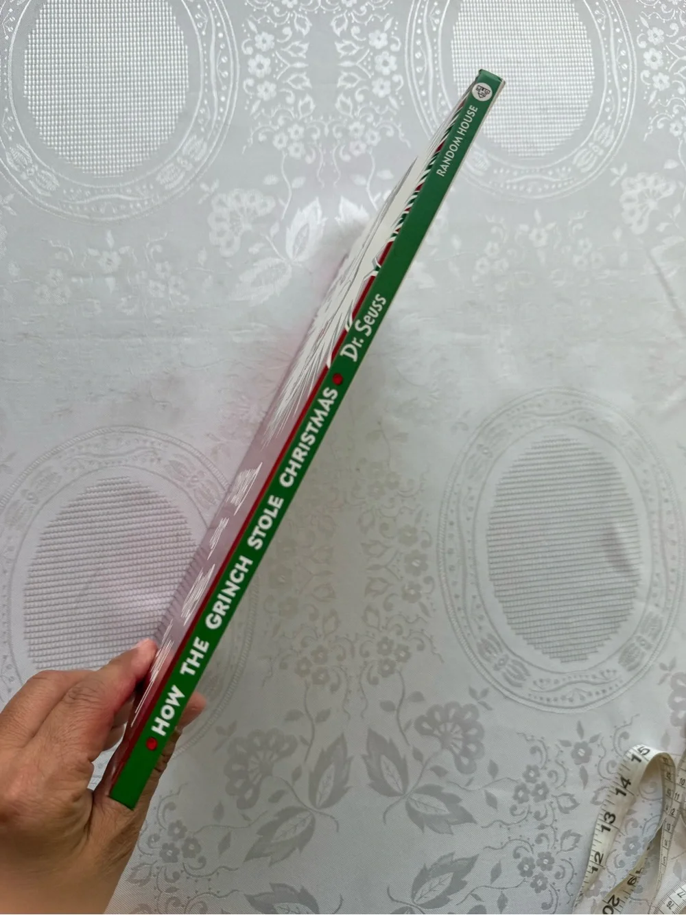 Dr. Seuss How The Grinch Stole Christmas Hard Cover Illustrated Red/Green/White